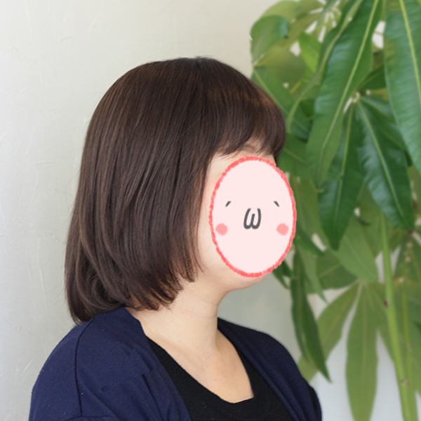 きちんとキレイ、ディテールにも注目のミディアムストレートはH様のお好みにぴったり