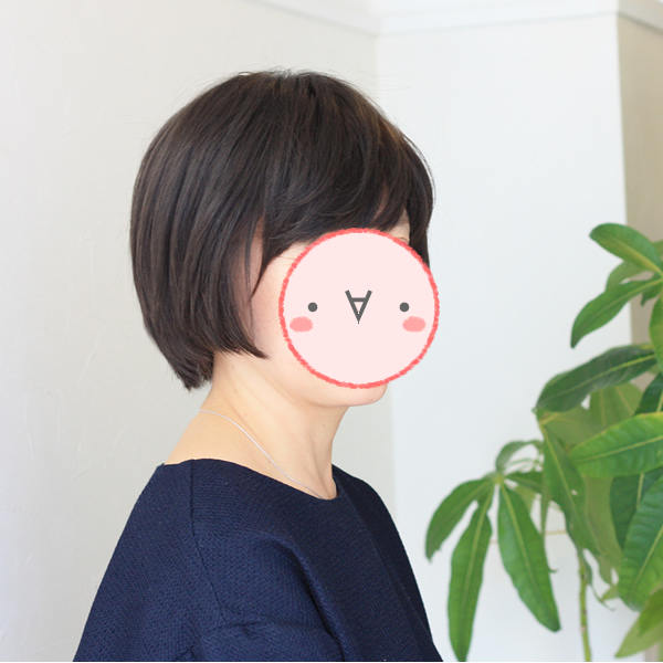 医療用ウィッグの着け方からお手入れ方法にいたるまでご案内させていただいた後、ご試着